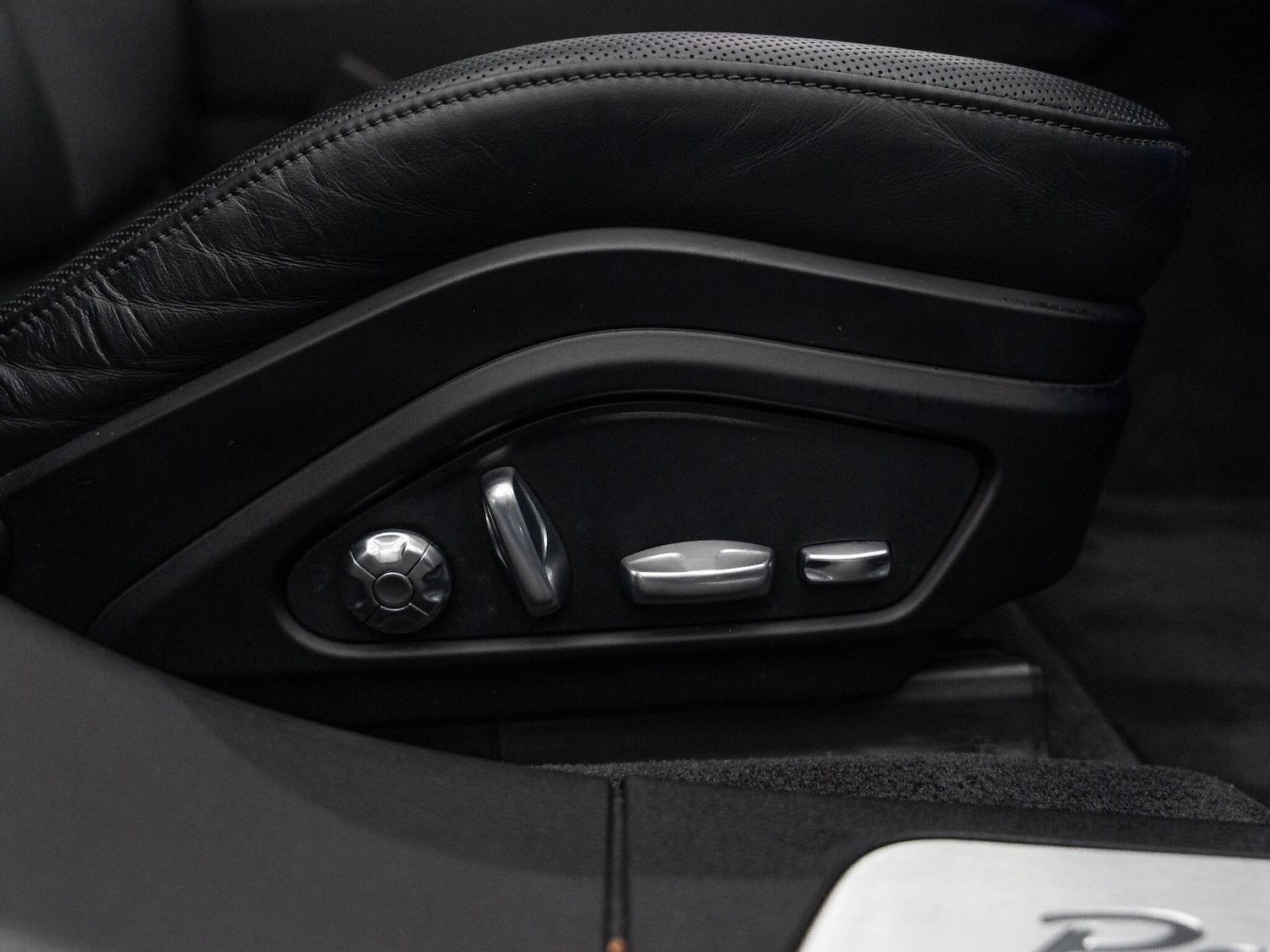 Used Porsche Panamera 2017 for sale - 76728314: Photo 19