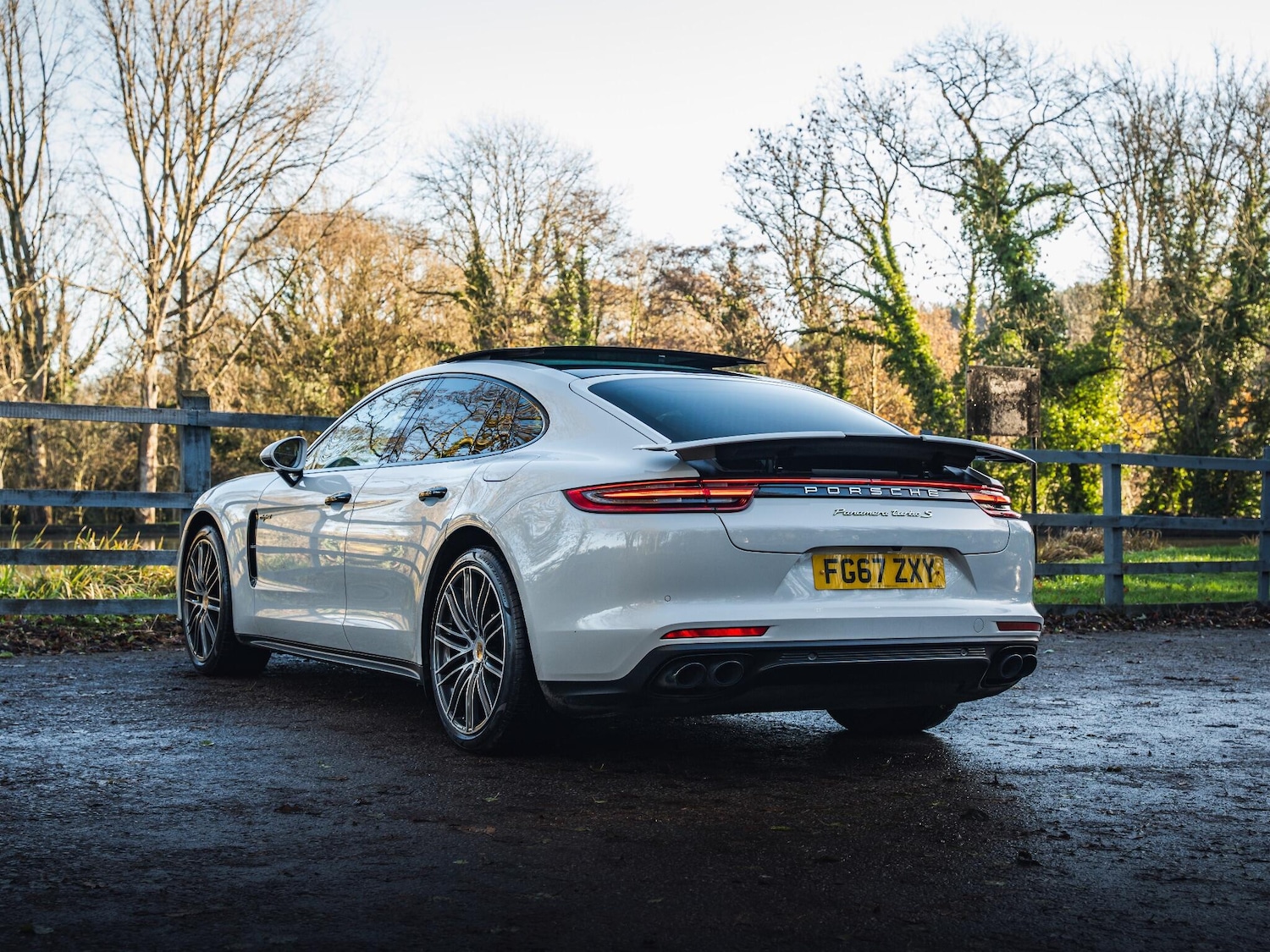 Used Porsche Panamera 2017 for sale - 76728314: Photo 4