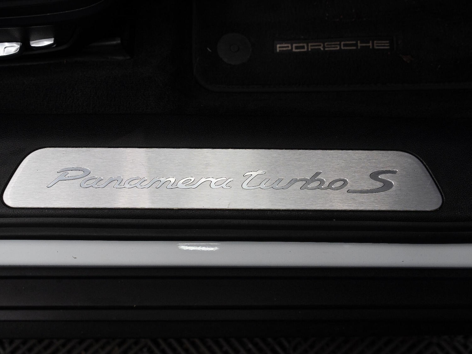 Used Porsche Panamera 2017 for sale - 76728314: Photo 40