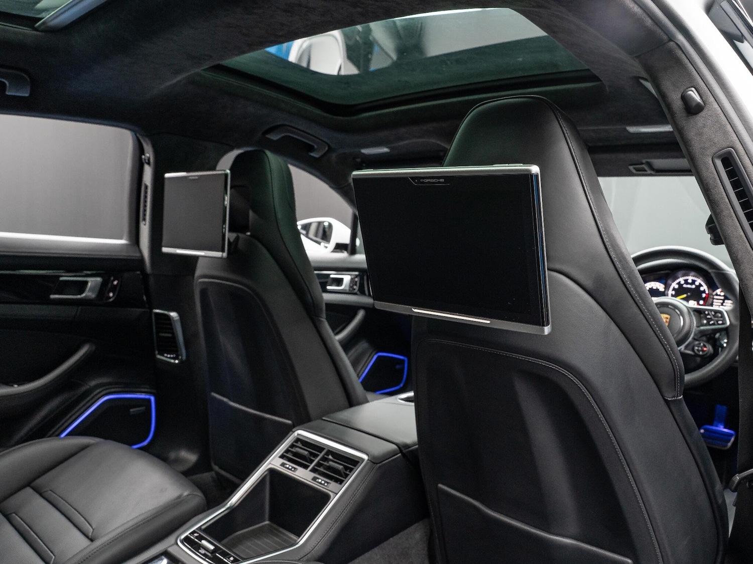 Used Porsche Panamera 2017 for sale - 76728314: Photo 44