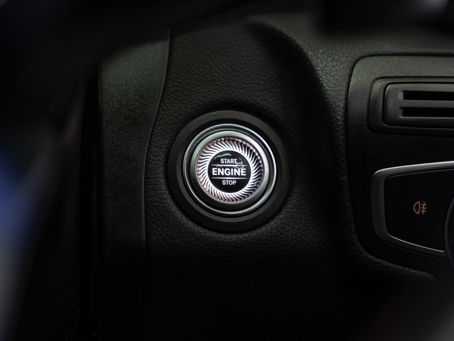 Used Mercedes-Benz GLC 2021 for sale - 77586593: Photo 23