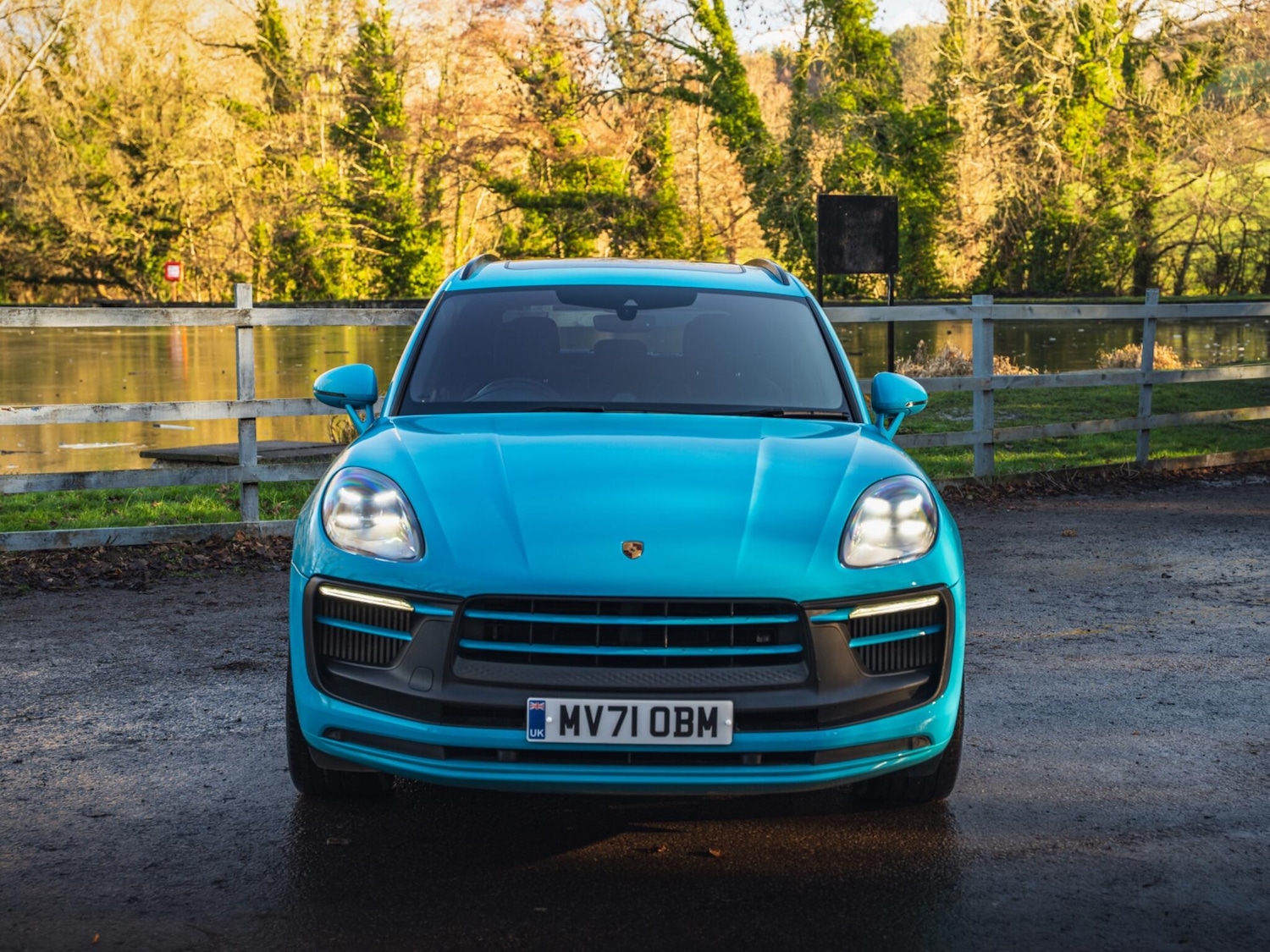 Used Porsche Macan 2021 for sale - 77120828: Photo 2