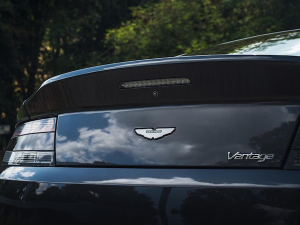 Used Aston Martin Vantage 2015 for sale - 75600229: Photo 17