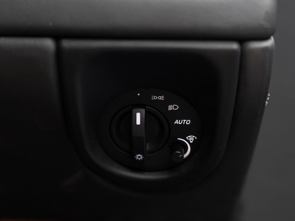 Used Aston Martin Vantage 2015 for sale - 75600229: Photo 19