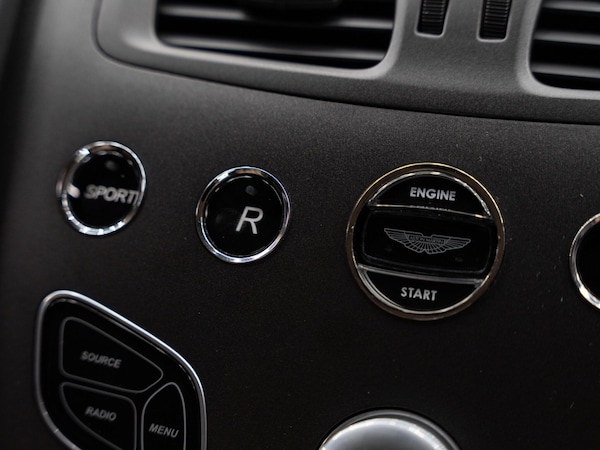 Used Aston Martin Vantage 2015 for sale - 75600229: Photo 26