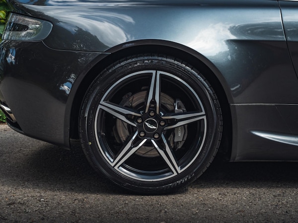 Used Aston Martin Vantage 2015 for sale - 75600229: Photo 37