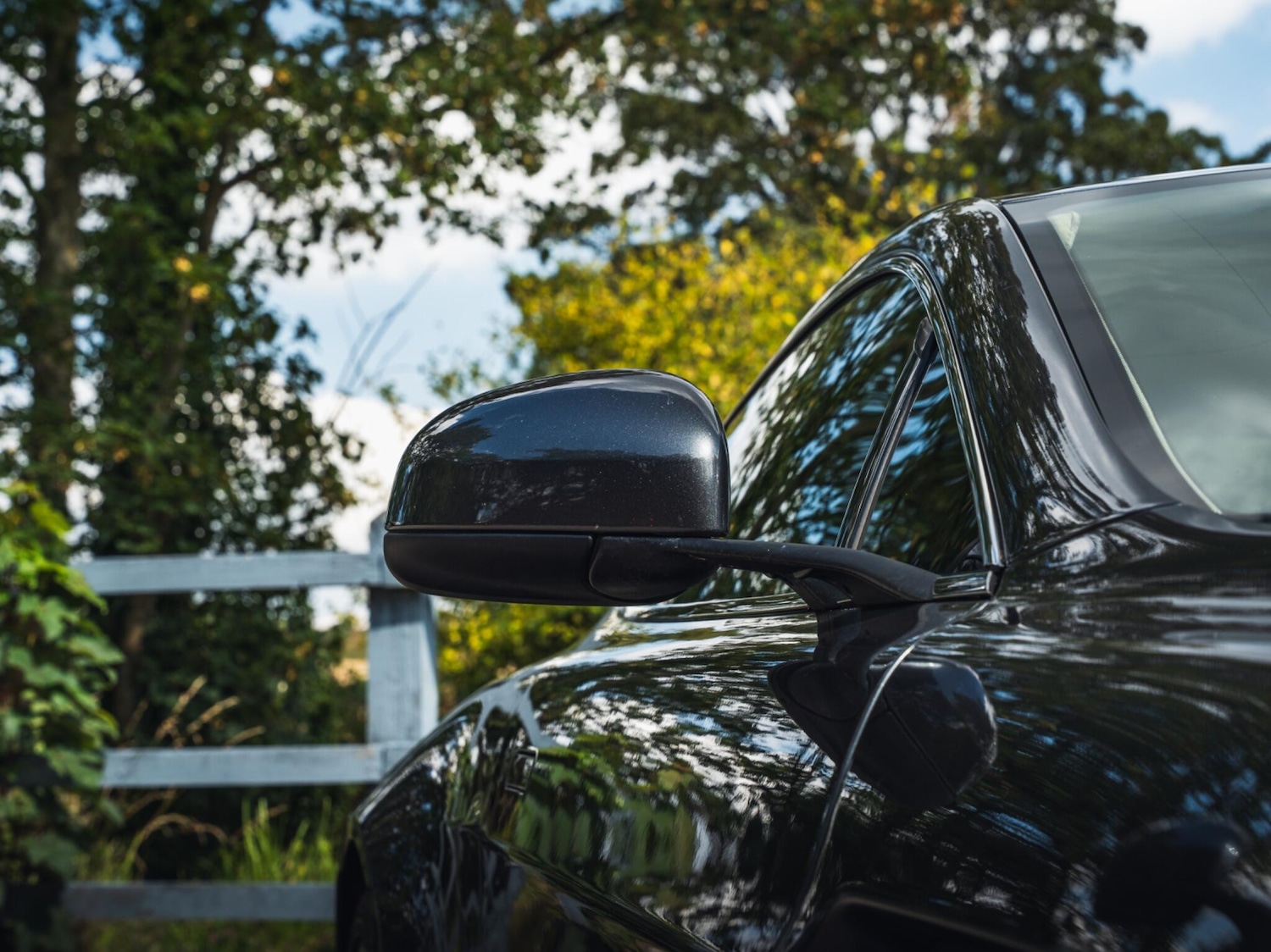 Used Aston Martin Vantage 2015 for sale - 76988644: Photo 46