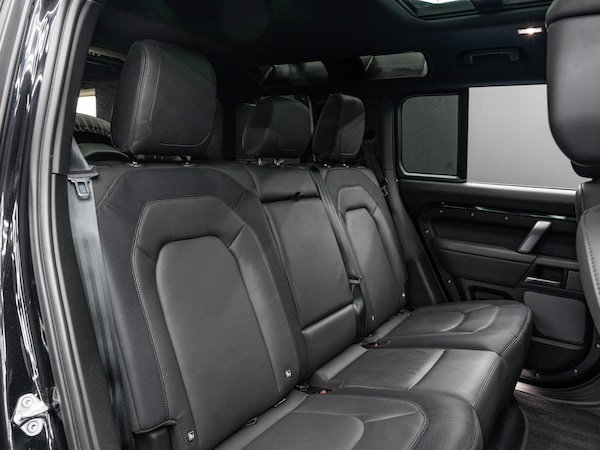 Used Land Rover Defender 110 2023 for sale - 76085143: Photo 16