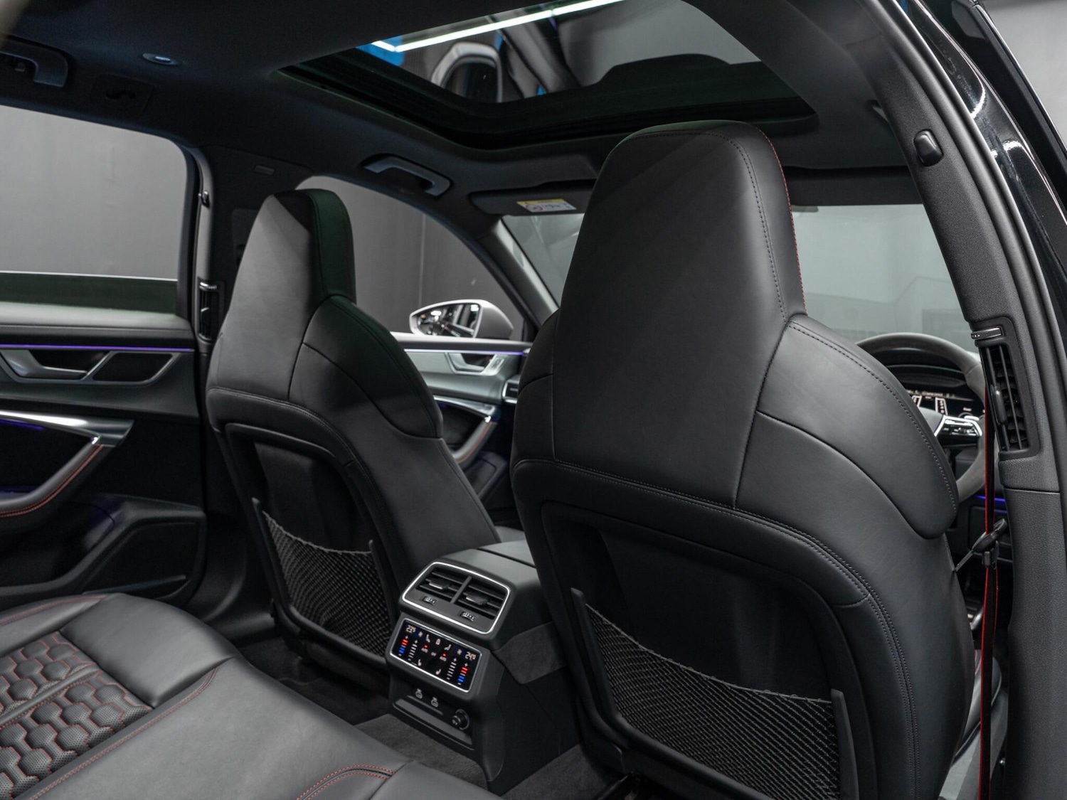 Used Audi RS6 Avant 2024 for sale - 77091033: Photo 76