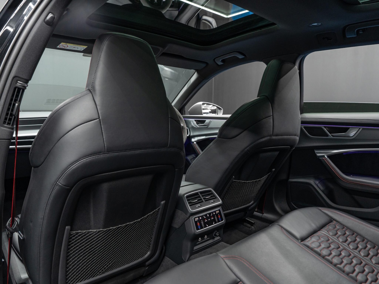 Used Audi RS6 Avant 2024 for sale - 77091033: Photo 77