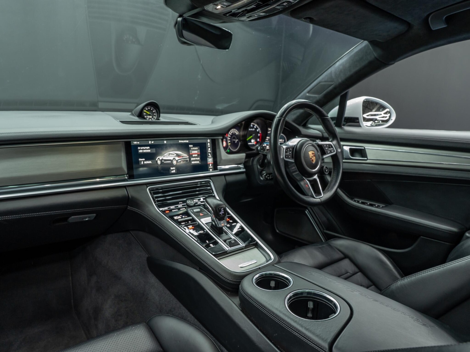 Used Porsche Panamera 2017 for sale - 77754039: Photo 11