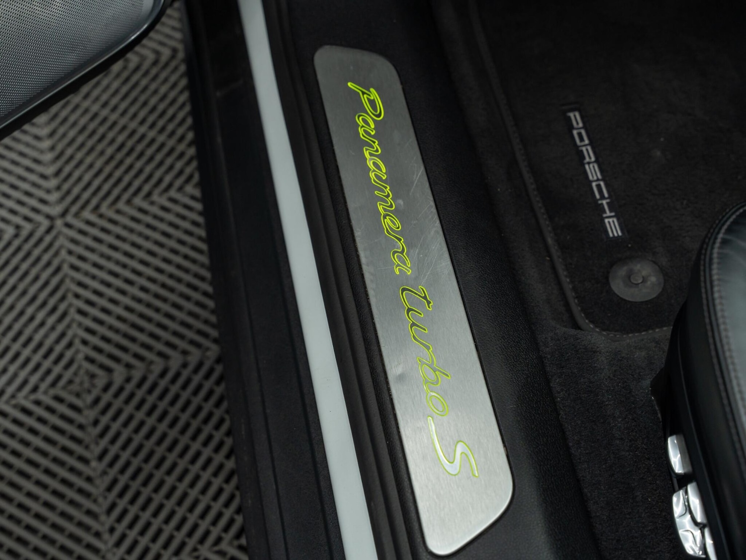 Used Porsche Panamera 2017 for sale - 77754039: Photo 60