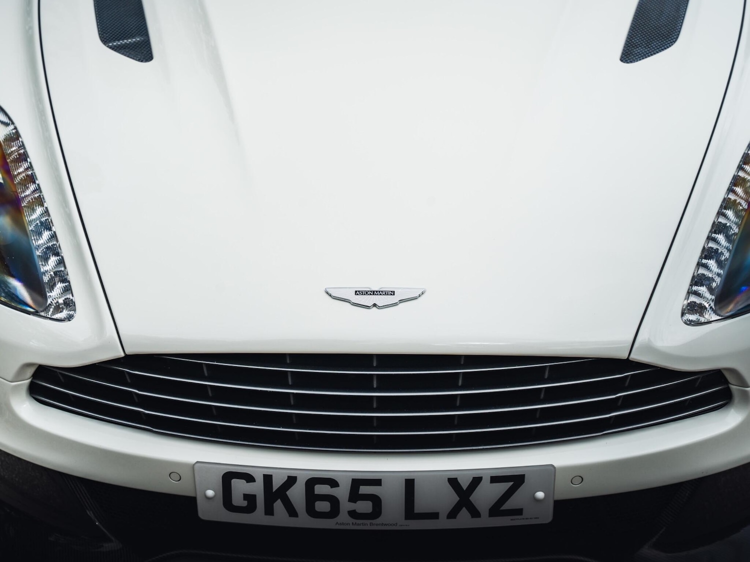 Used Aston Martin Vanquish 2015 for sale - 76326930: Photo 15