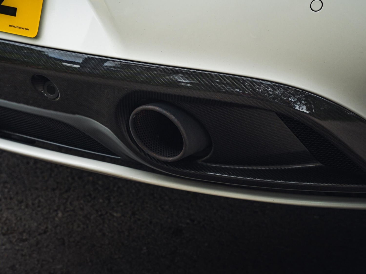 Used Aston Martin Vanquish 2015 for sale - 76326930: Photo 16