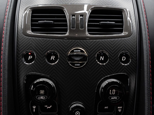 Used Aston Martin Vanquish for sale - 76326930: Photo 19