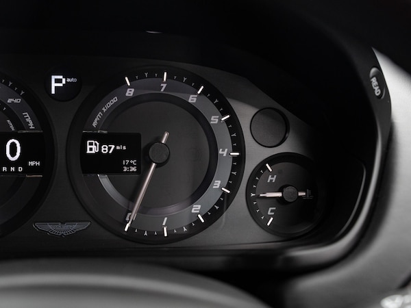 Used Aston Martin Vanquish for sale - 76326930: Photo 30