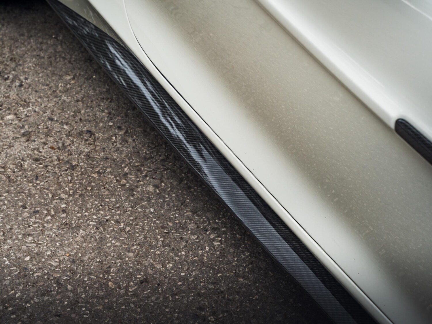 Used Aston Martin Vanquish 2015 for sale - 76326930: Photo 43