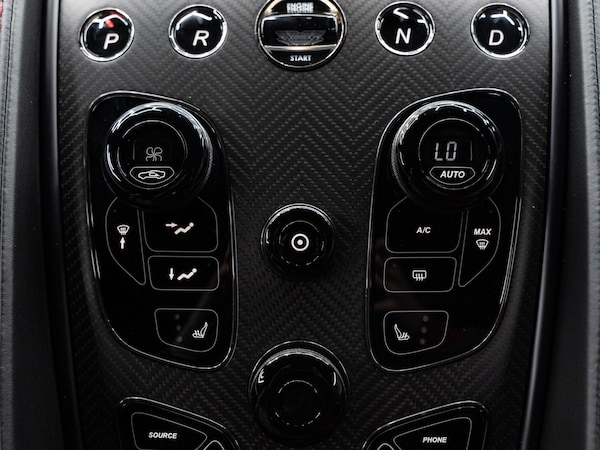 Used Aston Martin Vanquish for sale - 76326930: Photo 50