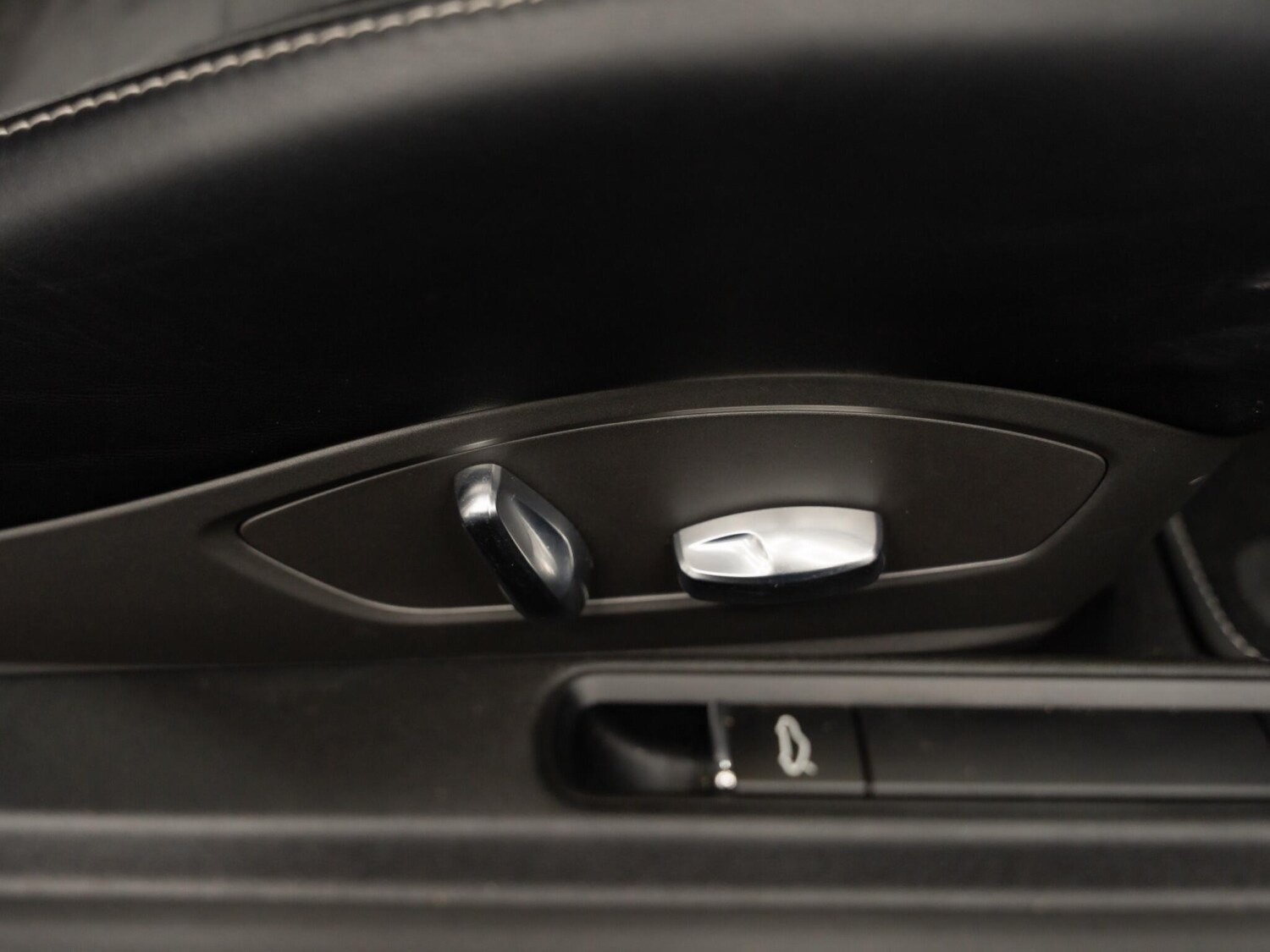 Used Porsche 911 2017 for sale - 77479495: Photo 51