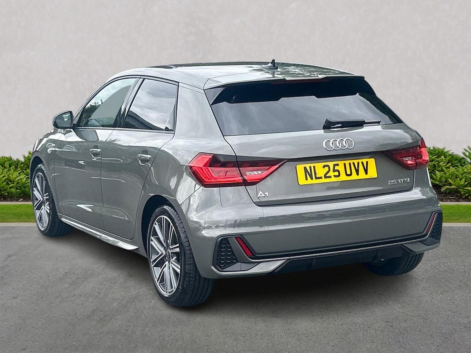 Used Audi A1 2025 for sale - 76931639: Photo 2