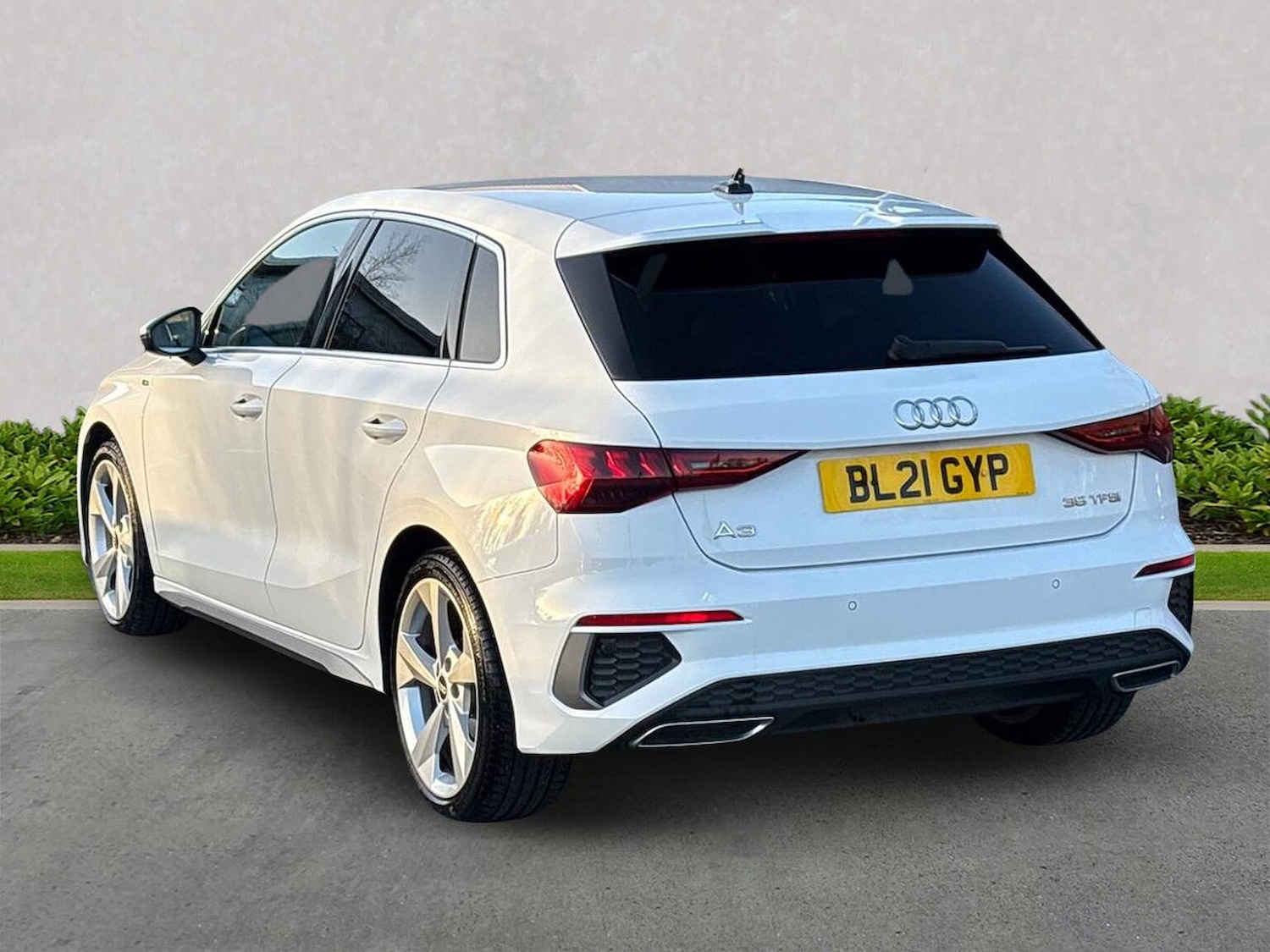 Used Audi A3 2021 for sale - 76893304: Photo 2