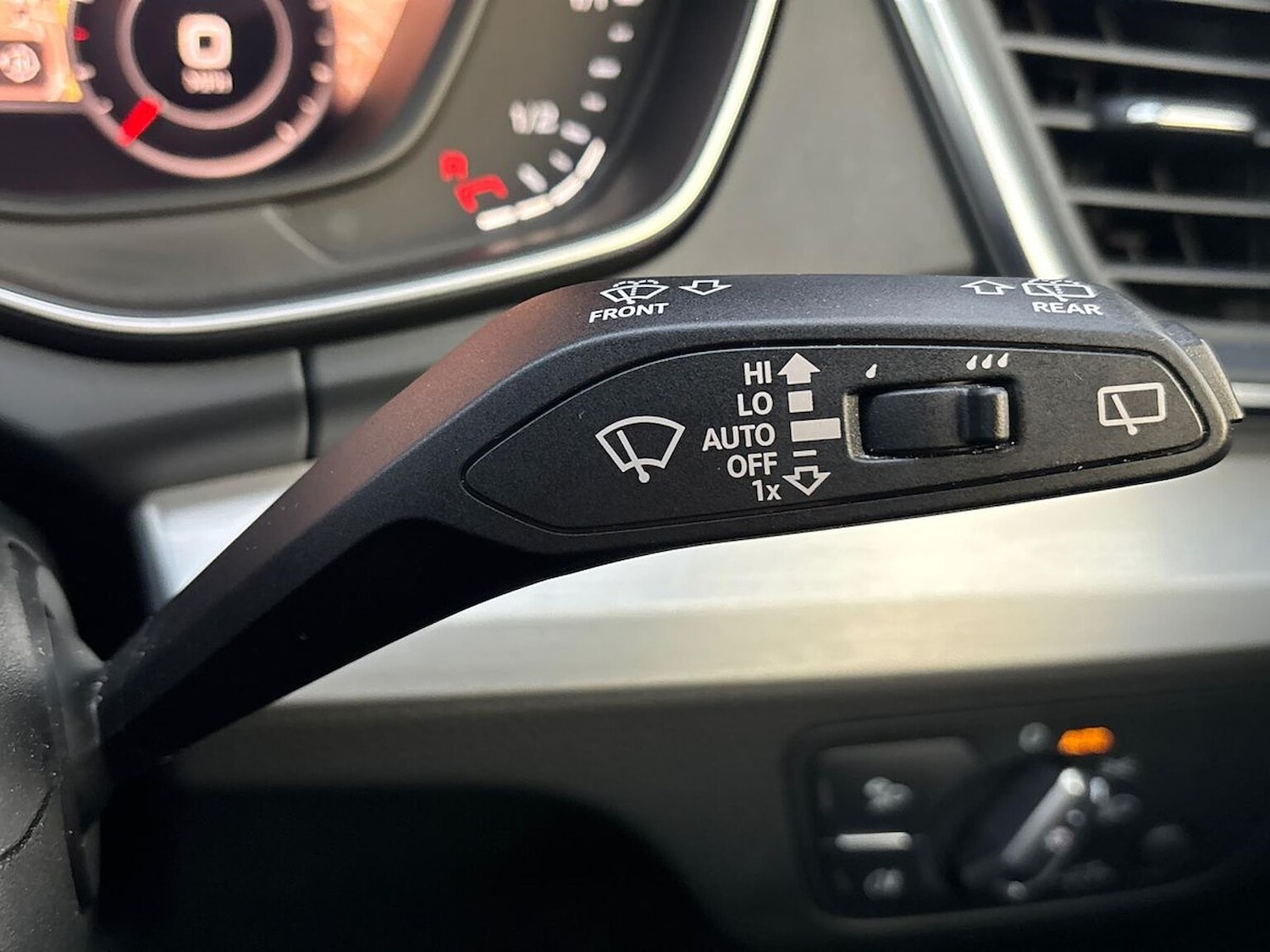 Used Audi Q5 2019 for sale - 76906343: Photo 29