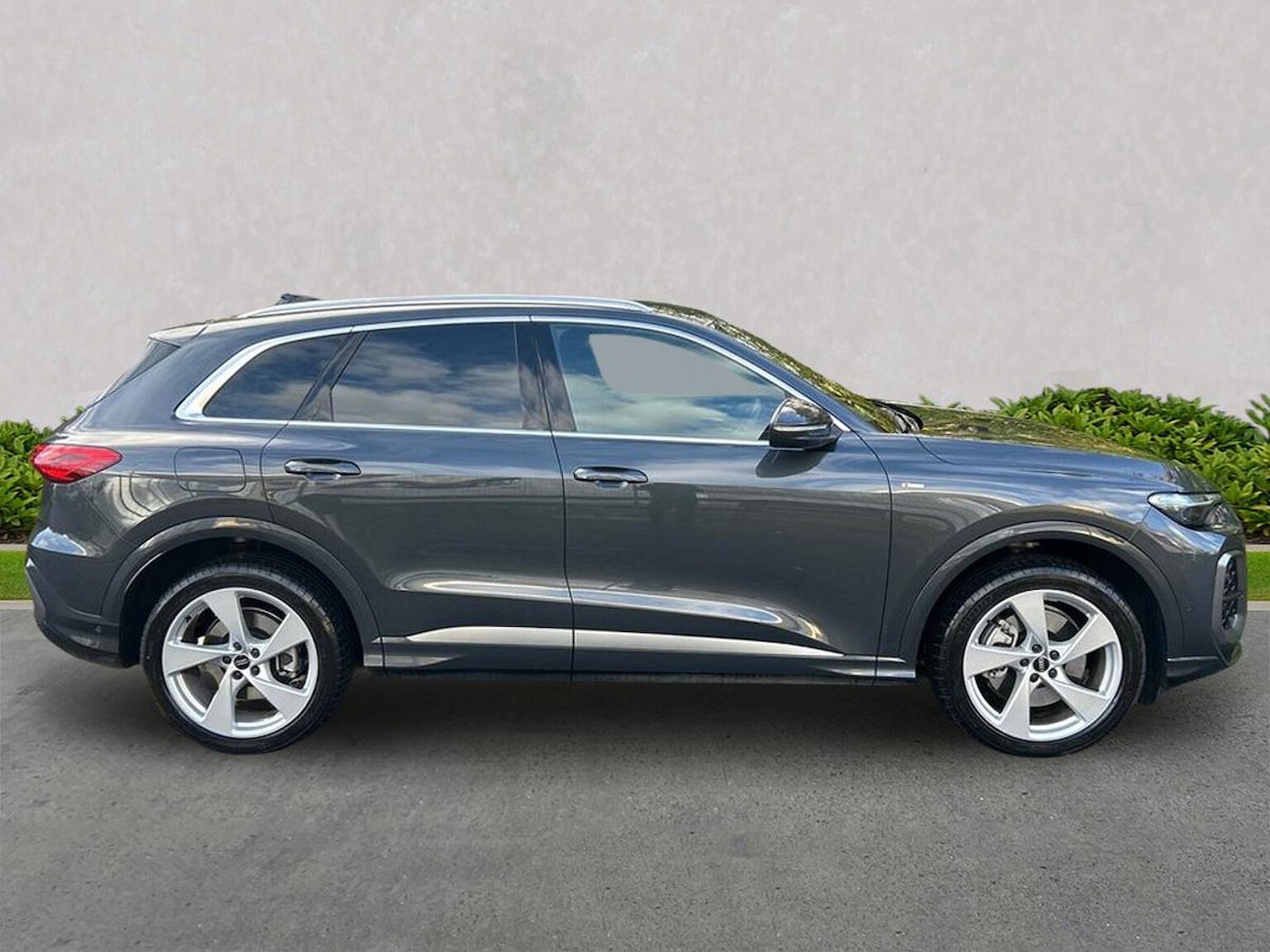 Used Audi Q5 2025 for sale - 76403464: Photo 3