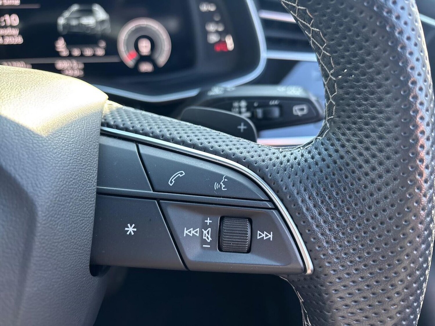 Used Audi Q8 2023 for sale - 78193608: Photo 29