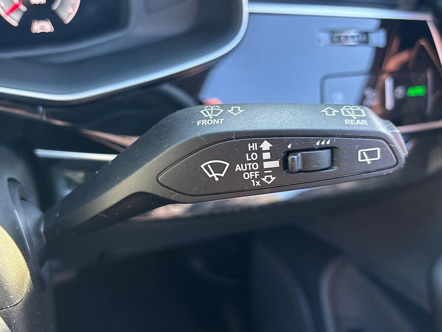 Used Audi Q8 2023 for sale - 78193608: Photo 31