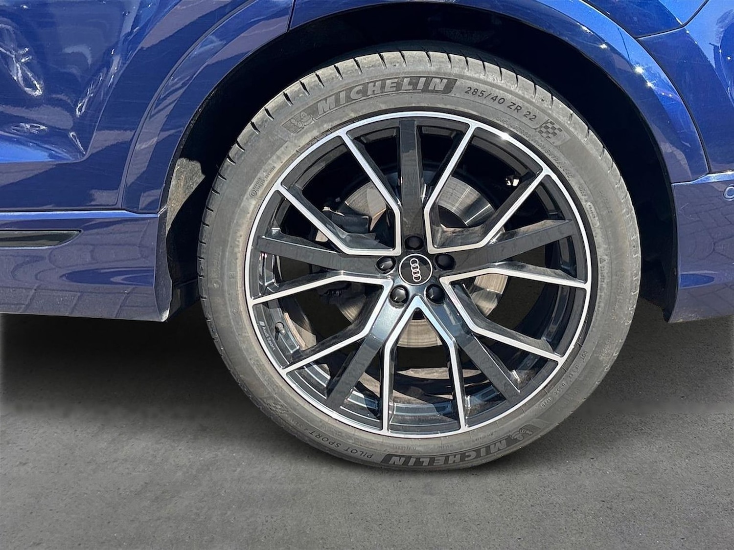 Used Audi Q8 2023 for sale - 78193608: Photo 8