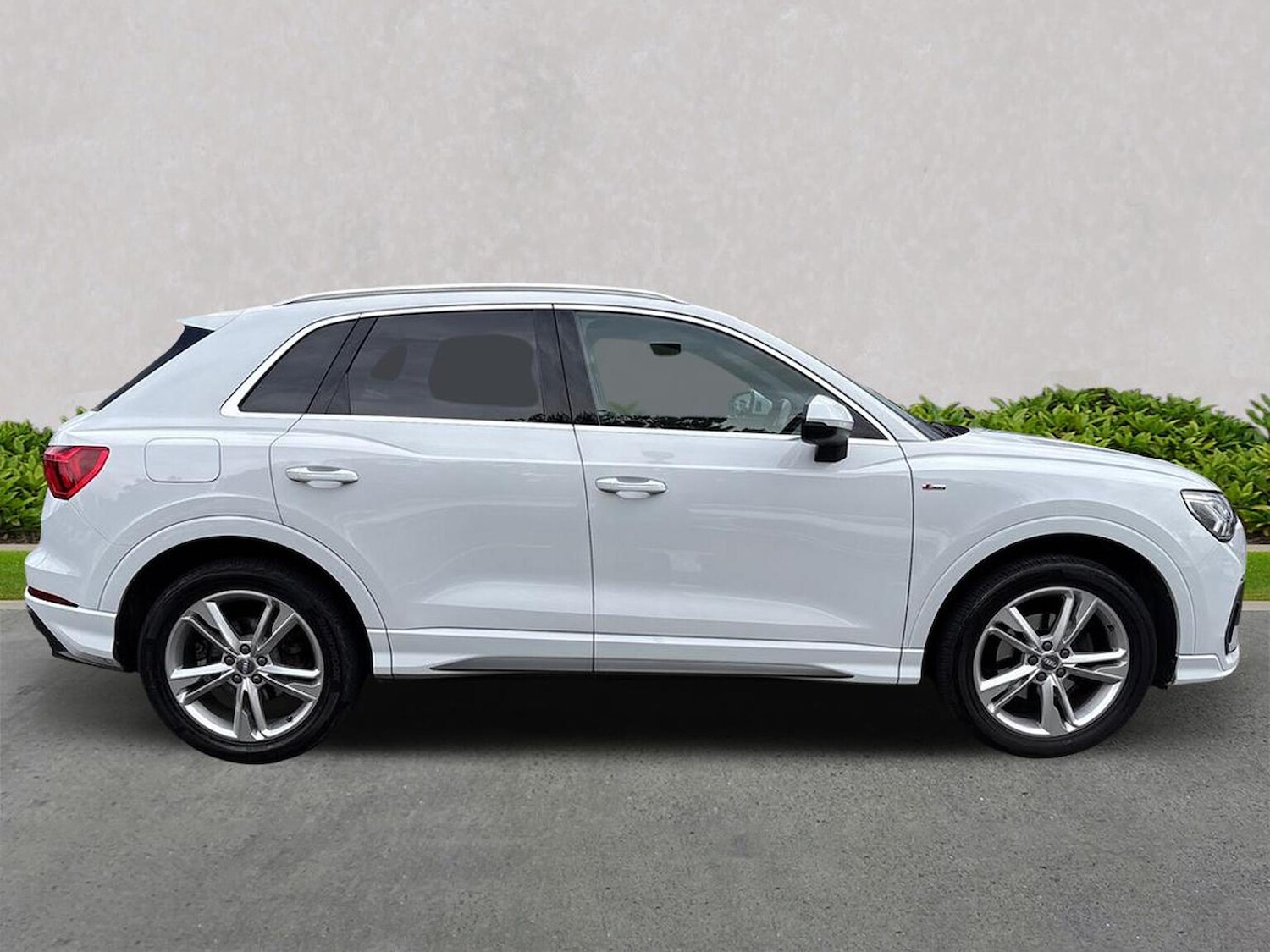 Used Audi Q3 2019 for sale - 76157250: Photo 3