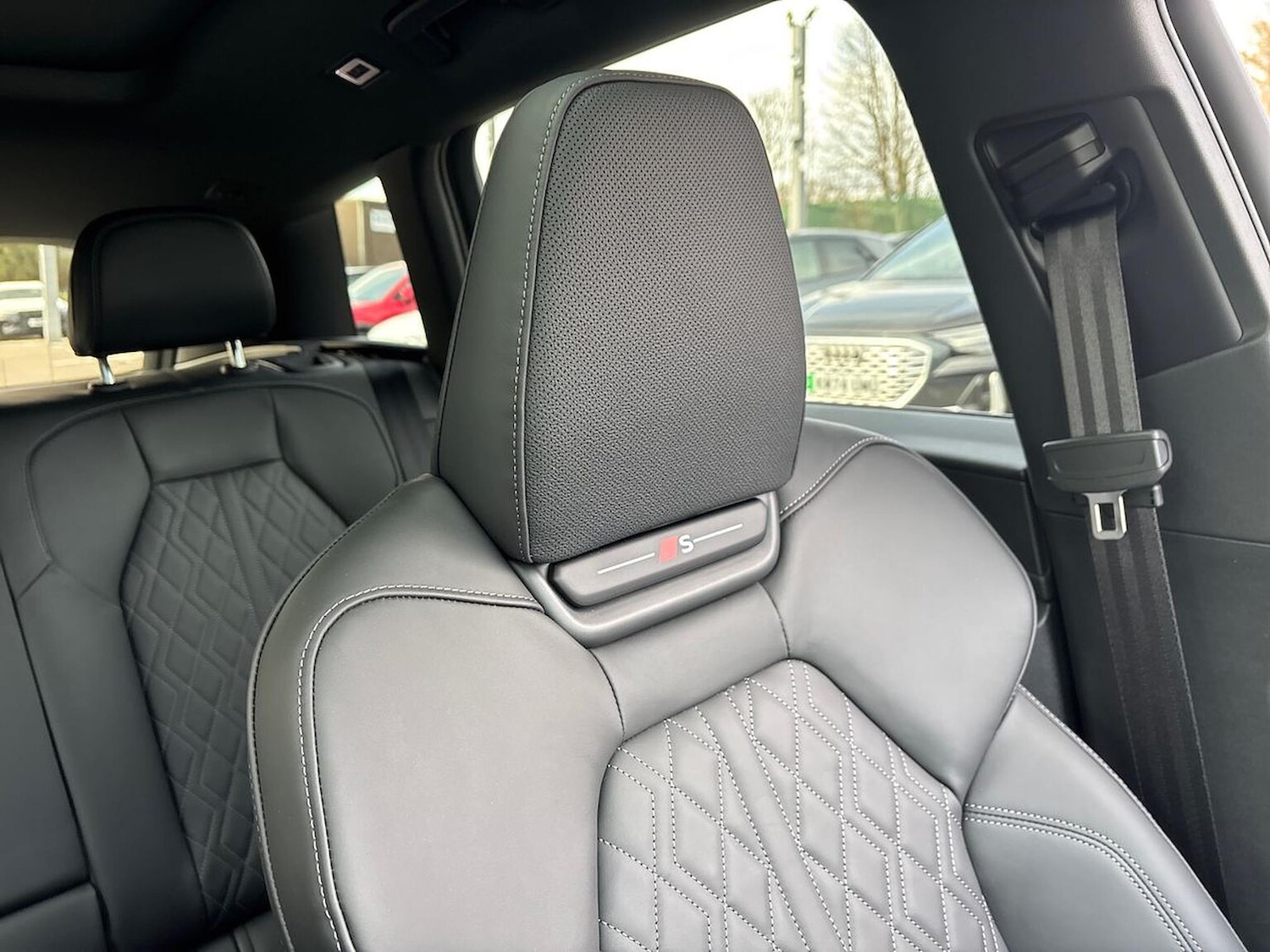 Used Audi Q6 e-tron 2025 for sale - 76165037: Photo 31