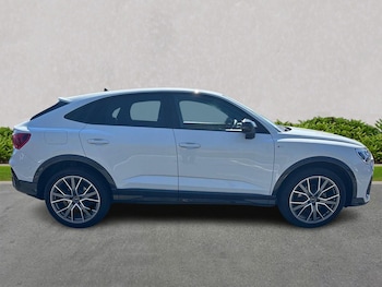 Used Audi Q3 2025 for sale - 75435627: Photo