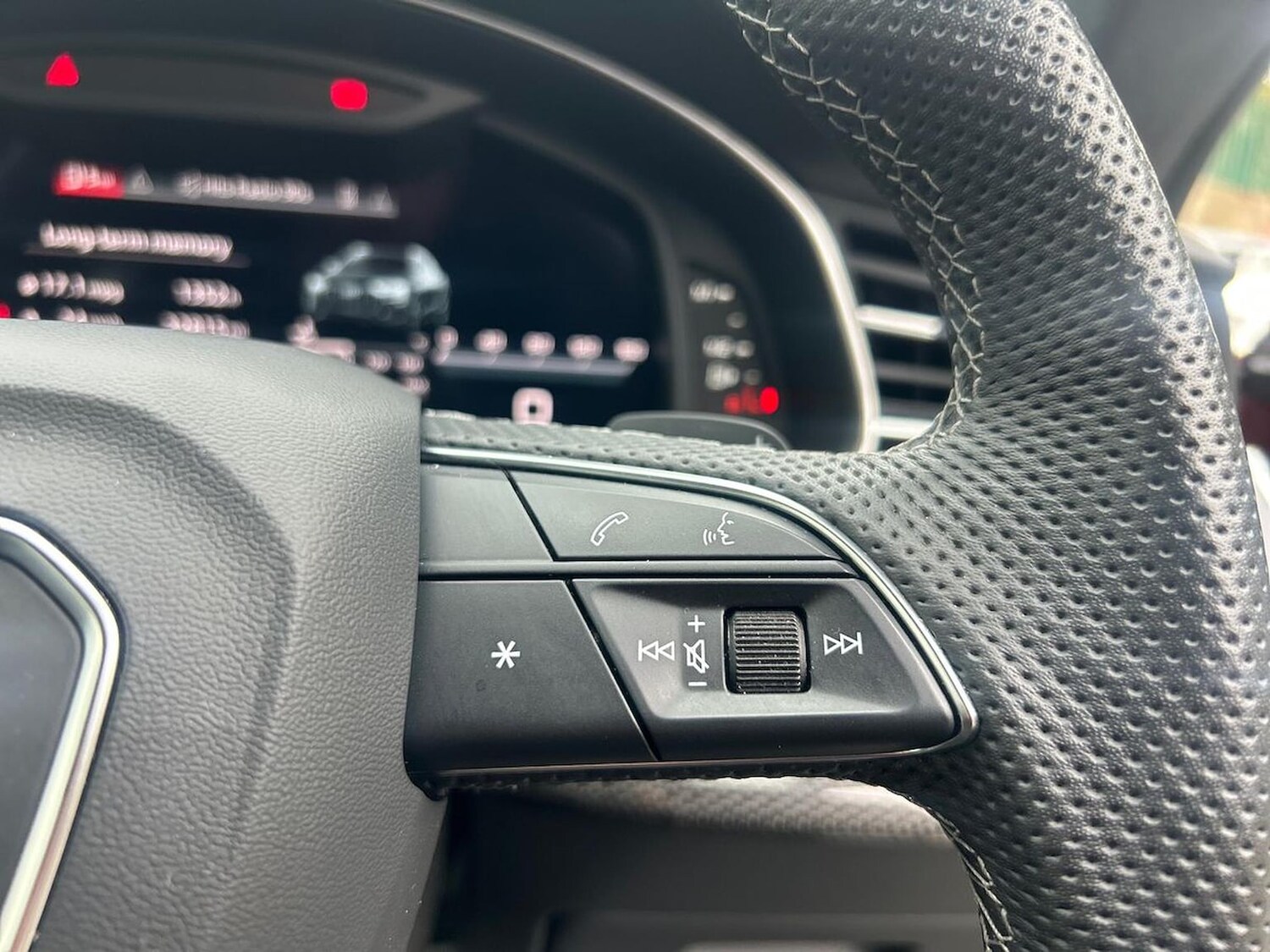 Used Audi Q8 2023 for sale - 76091078: Photo 27