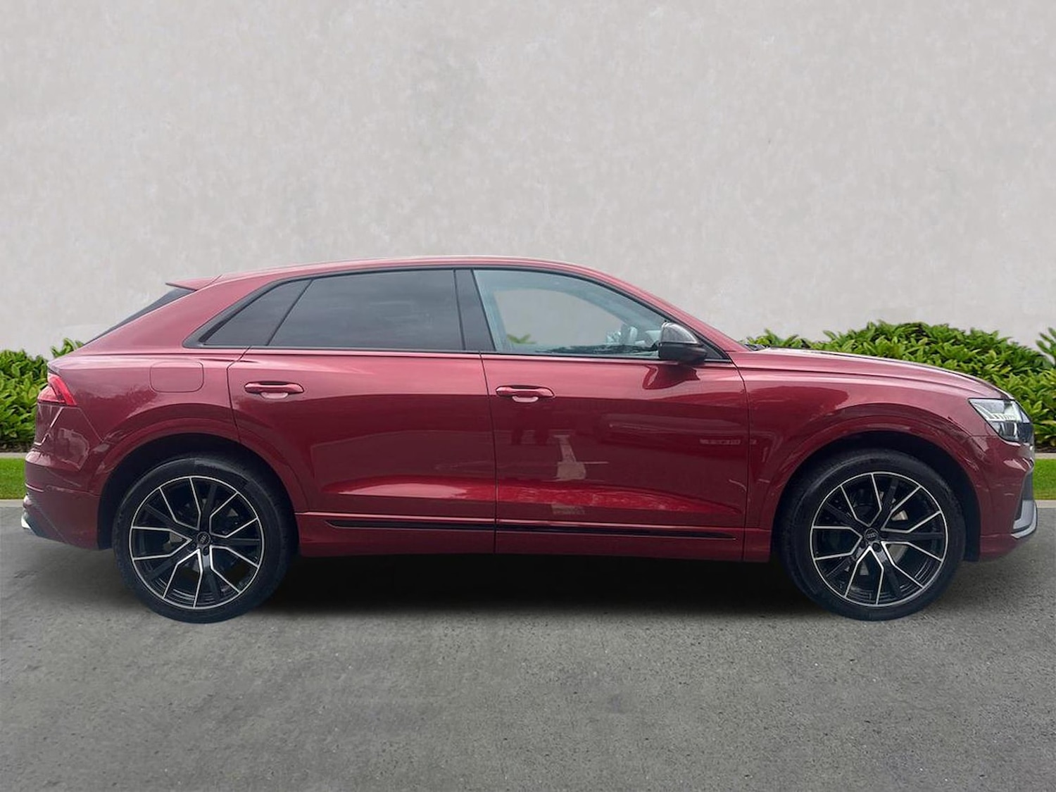 Used Audi Q8 2023 for sale - 76091078: Photo 3