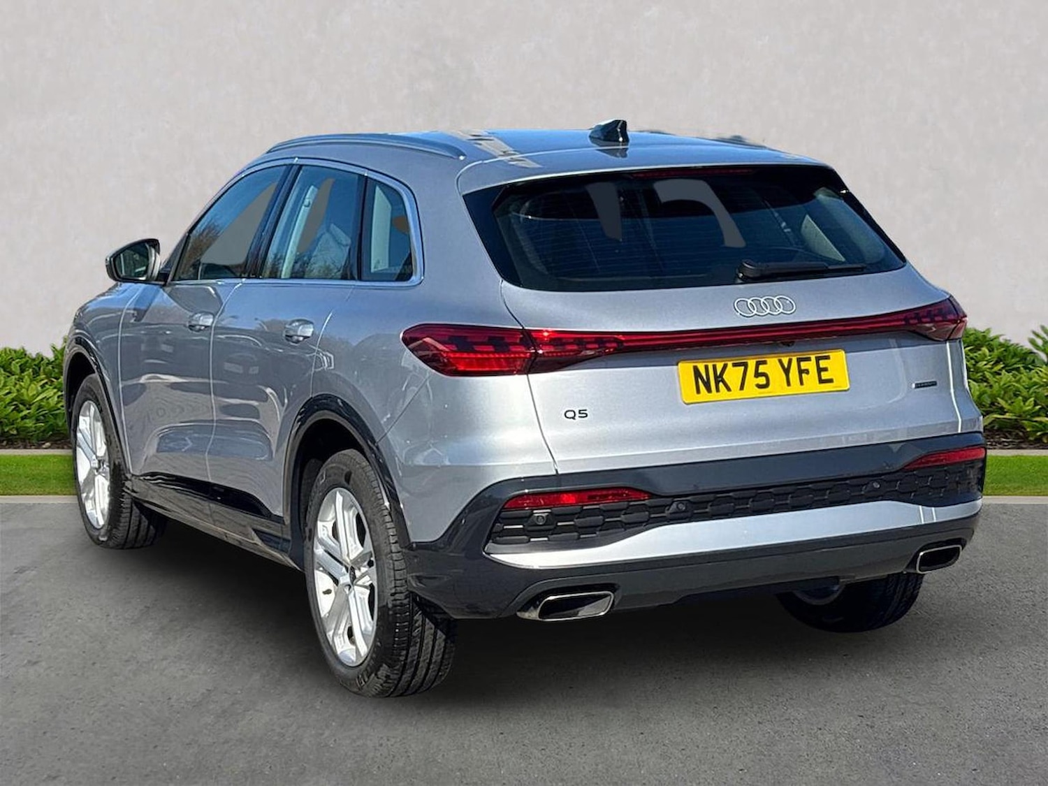 Used Audi Q5 2025 for sale - 78193440: Photo 2