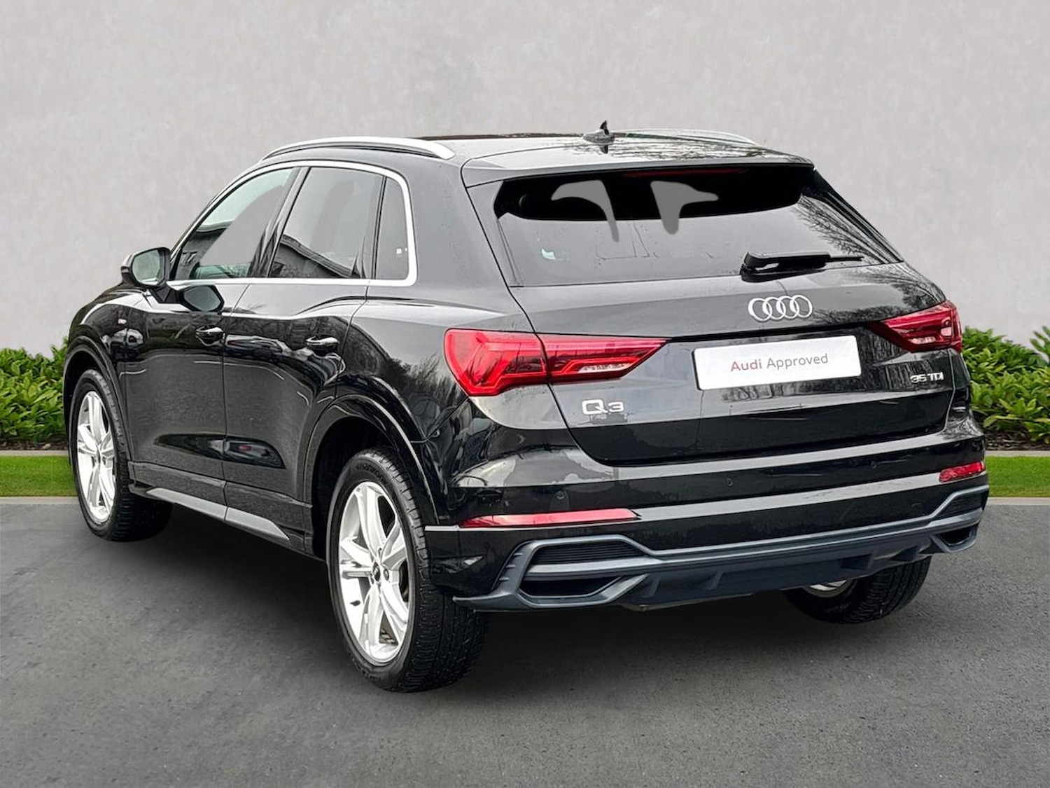 Used Audi Q3 2022 for sale - 77745130: Photo 2