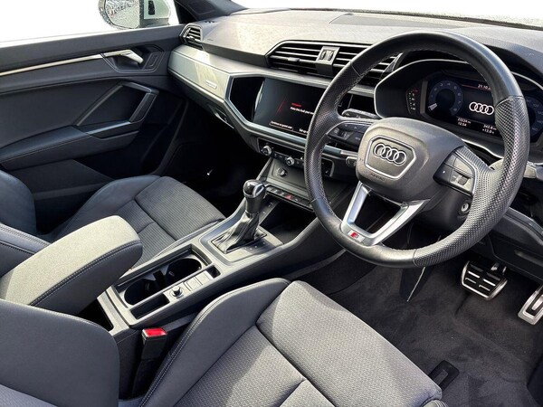 Used Audi Q3 2023 for sale - 76331039: Photo 15