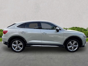 Used Audi Q3 2023 for sale - 76331039: Photo 3