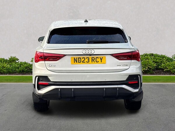 Used Audi Q3 2023 for sale - 76331039: Photo 4