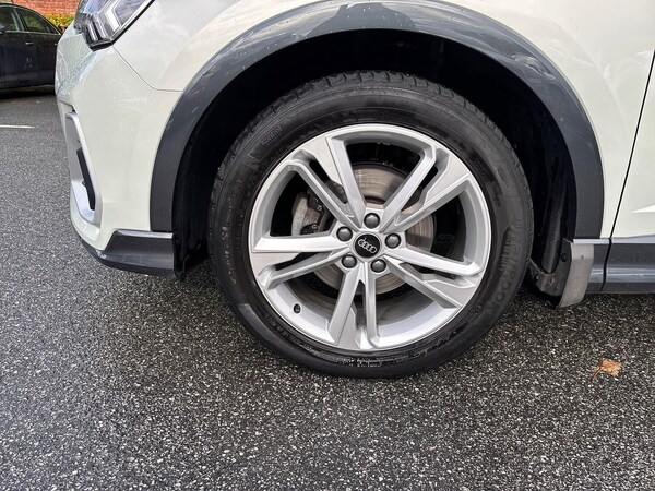 Used Audi Q3 2023 for sale - 76331039: Photo 6
