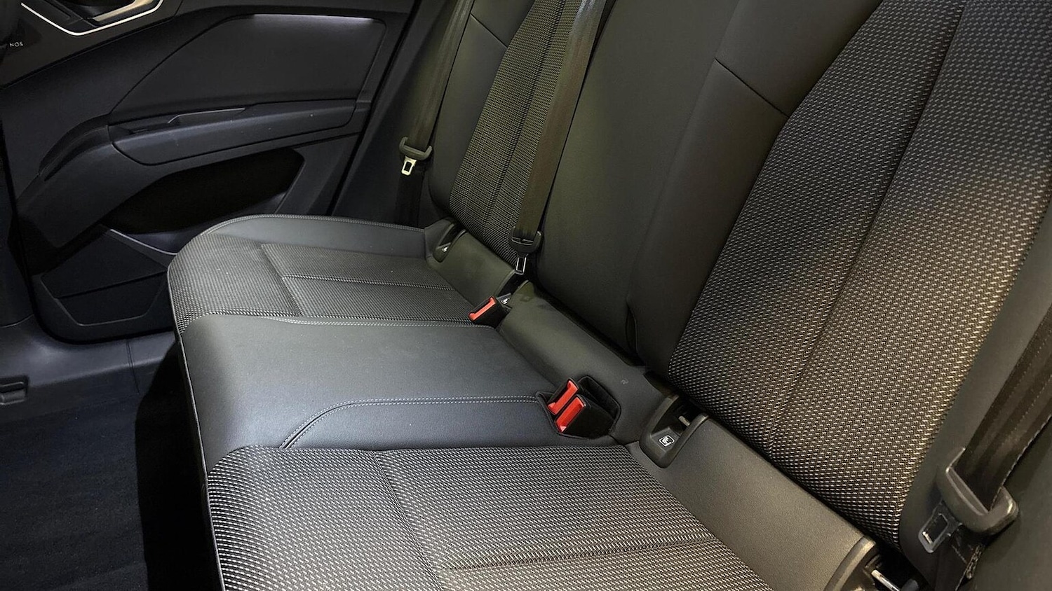 Used Audi Q4 e-tron 2022 for sale - 77001875: Photo 5