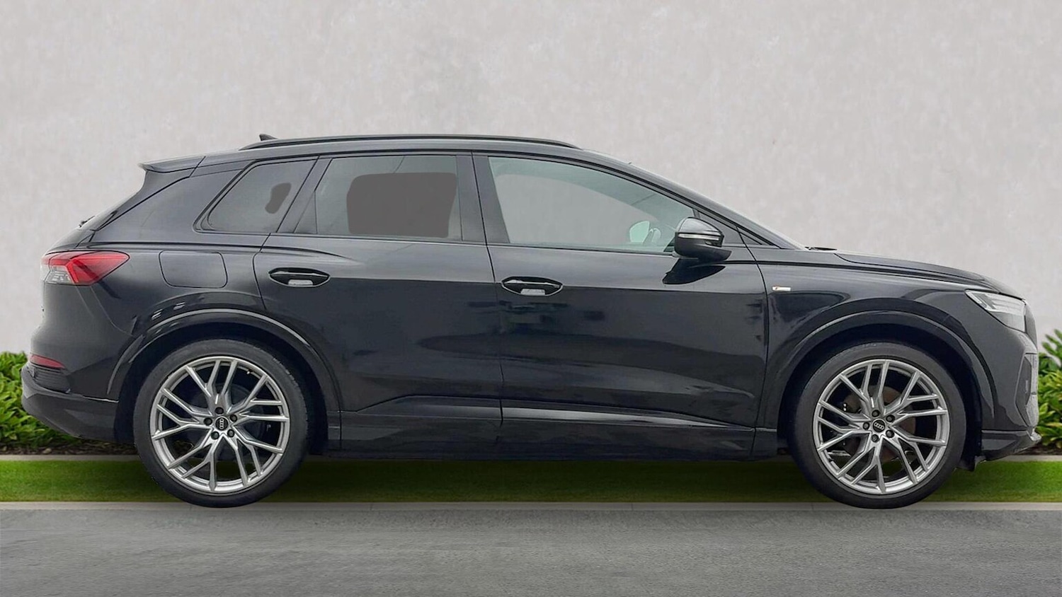 Used Audi Q4 e-tron 2021 for sale - 76391758: Photo 3