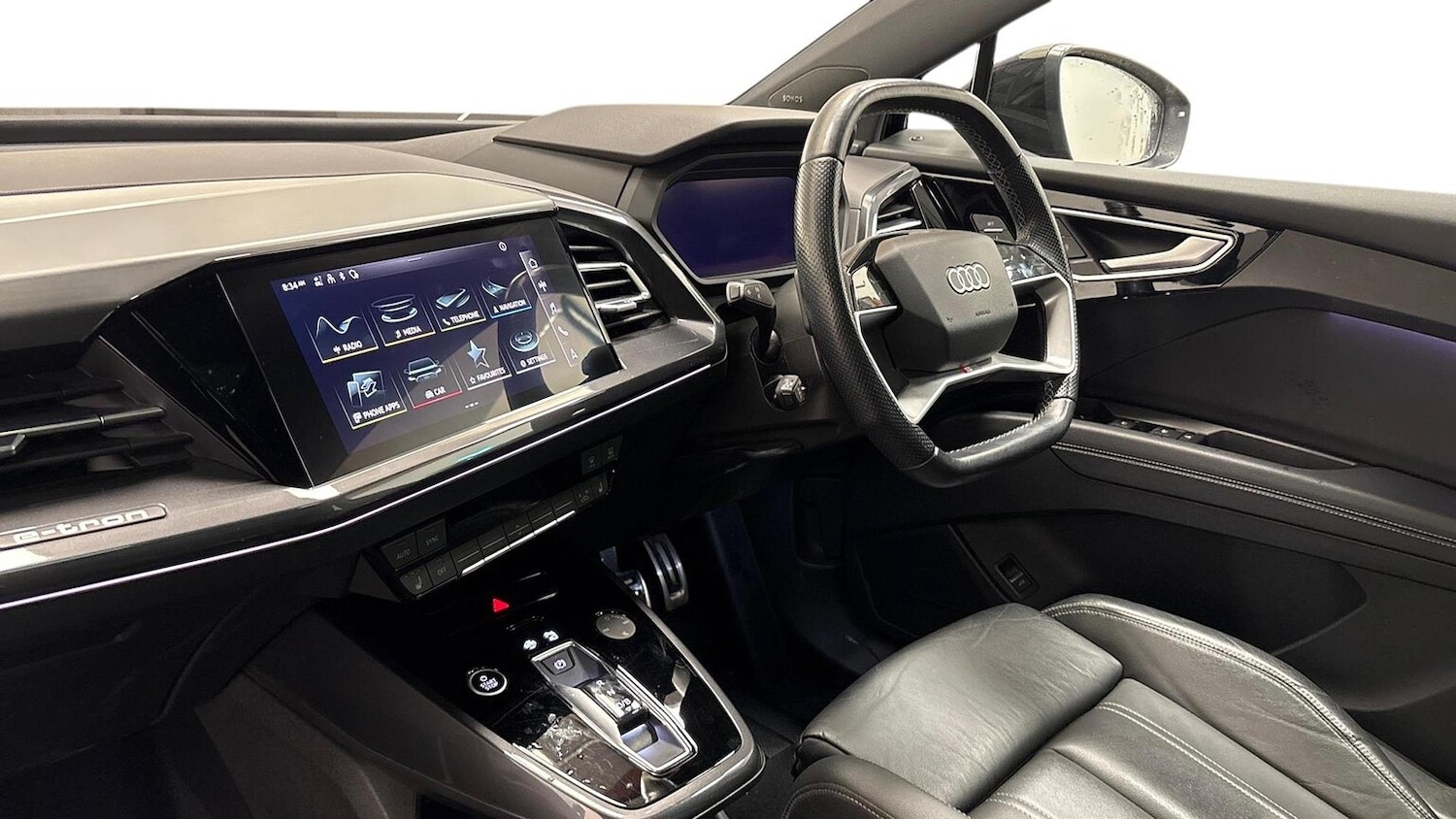 Used Audi Q4 e-tron 2021 for sale - 76391758: Photo 4