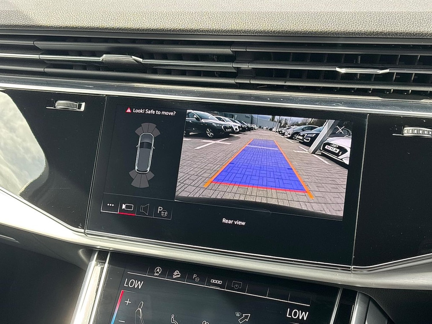 Used Audi Q7 2022 for sale - 78176576: Photo 25