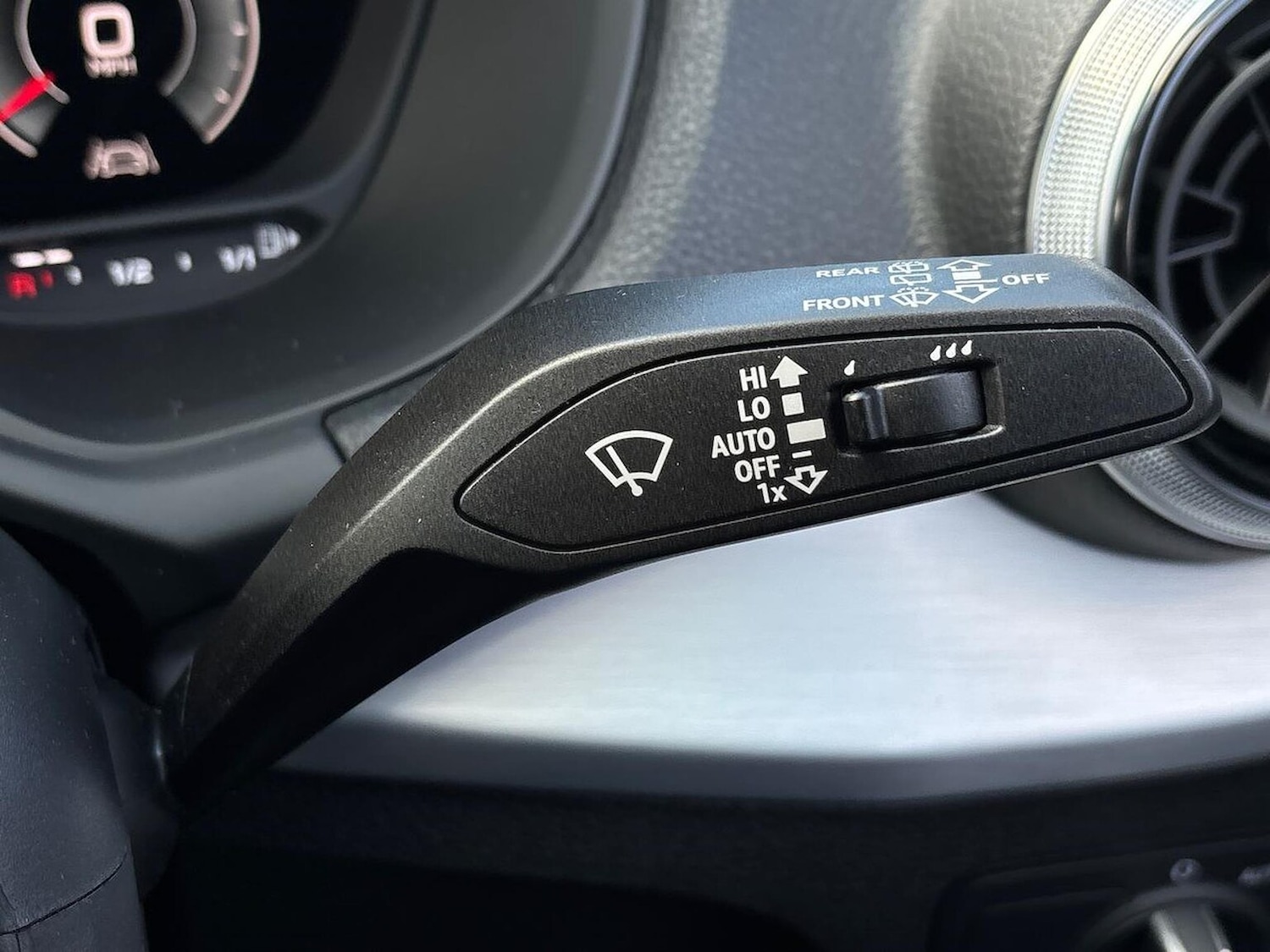 Used Audi Q2 2025 for sale - 76713280: Photo 29