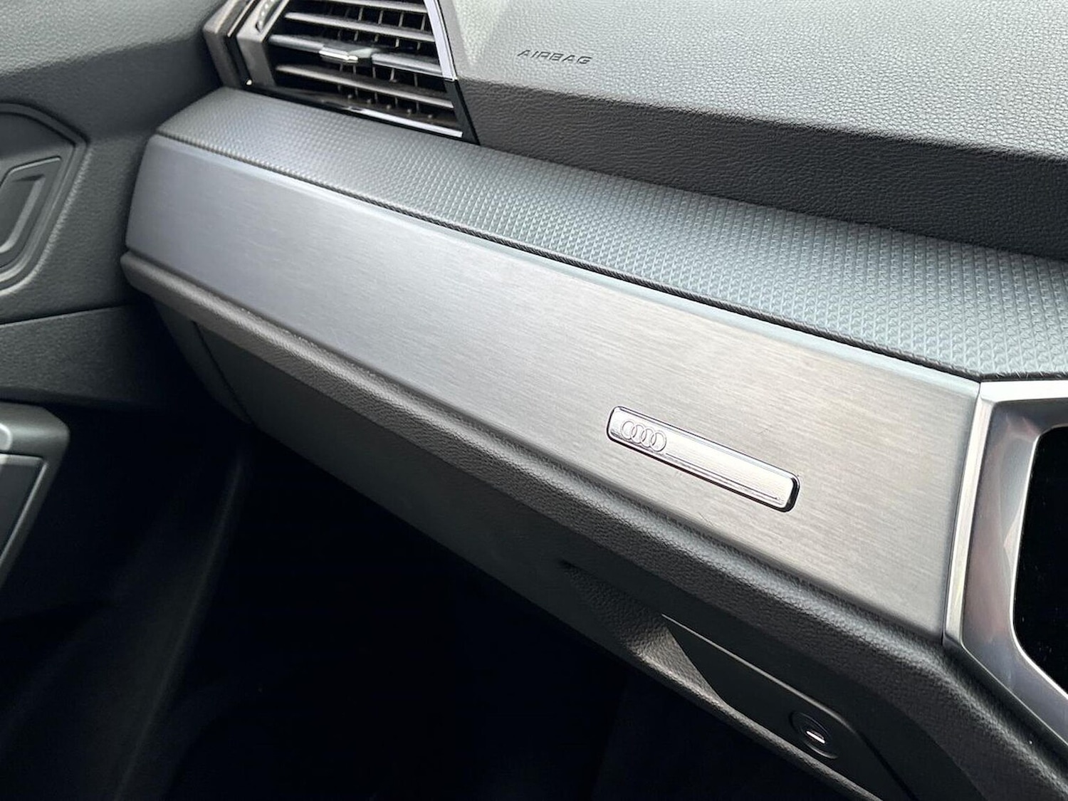 Used Audi Q3 2019 for sale - 76506169: Photo 23