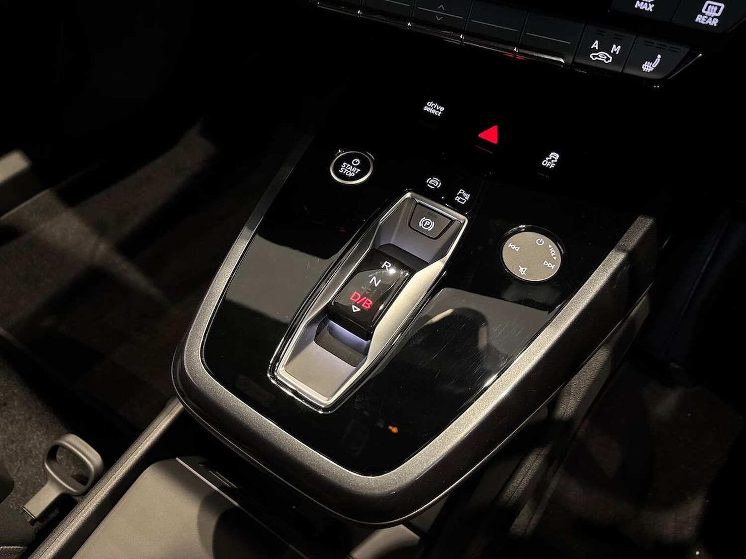 Used Audi Q4 e-tron 2025 for sale - 76699502: Photo 13