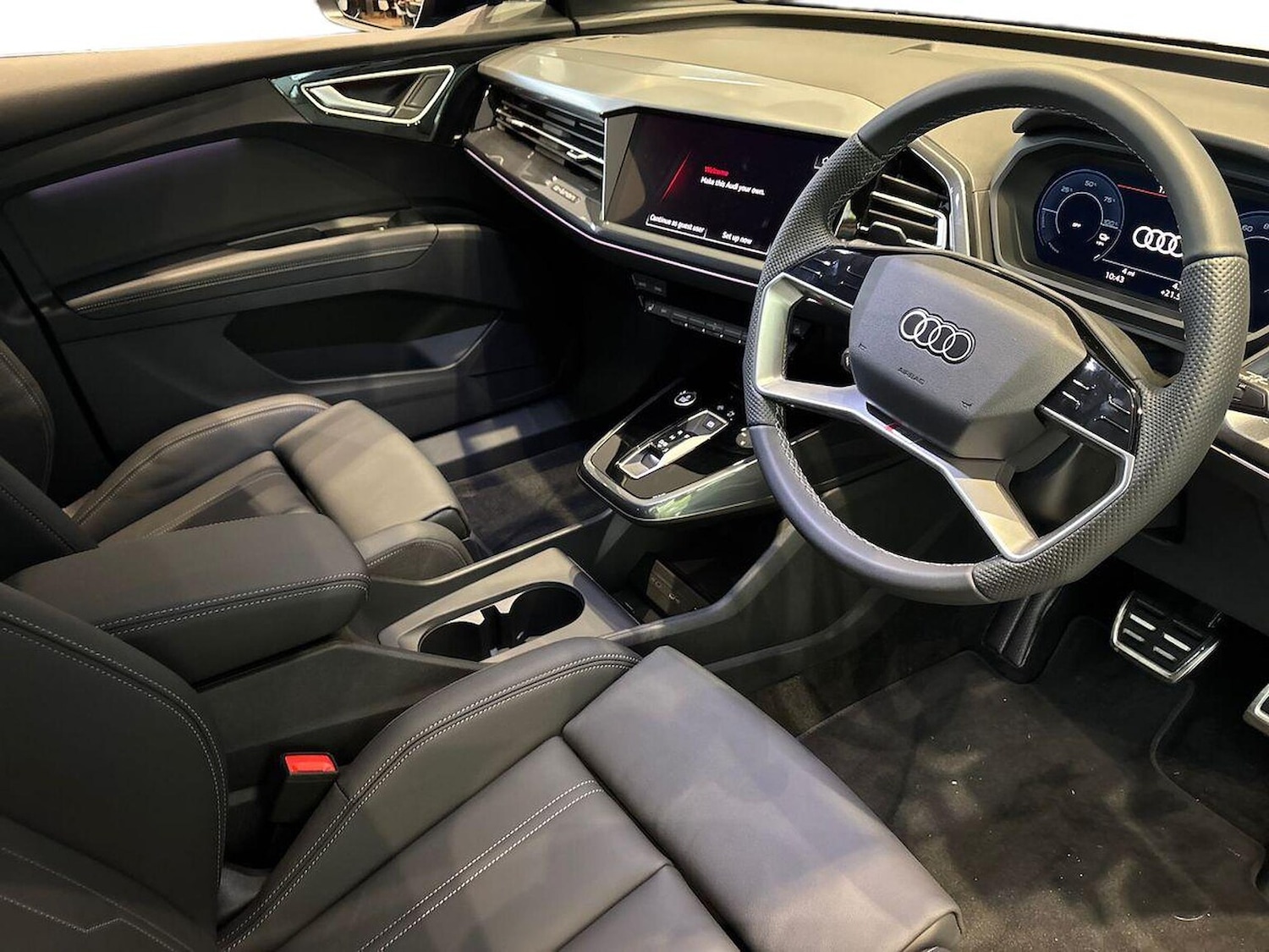 Used Audi Q4 e-tron 2025 for sale - 76699502: Photo 15