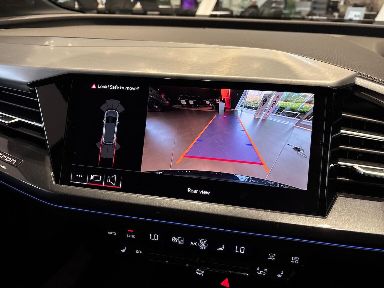 Used Audi Q4 e-tron 2025 for sale - 76699502: Photo 23